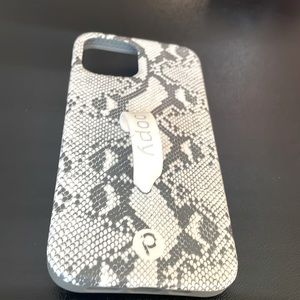 GUC Loopy Iphone 12 or 12 pro case